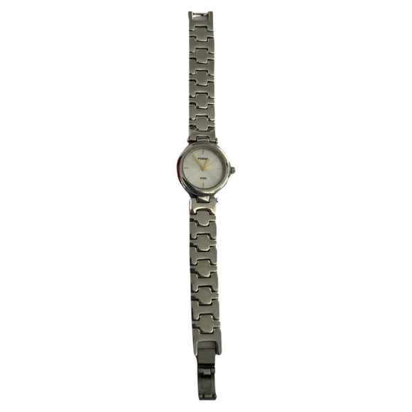 FOSSIL • Women’s Silver Bracelet Watch - Picture 3 of 7